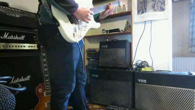 Fender Lace Sensors Gold On Neck Pickup (clean)