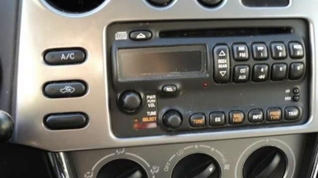 2003 PONTIAC VIBE MATRIX LOCAL , JUST GOT NEW CLUTCH , NO ACCIDENTS, MANUAL (NEW WESTMINSTER ,... смотреть онлайн
