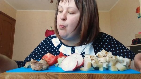 Мукбанг мясо?сало?овощи???Mila Dif Mukbang meat, salo