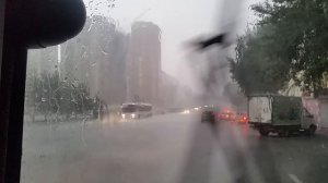Молния ударила над головой потухли светофоры и включилась городская сирена