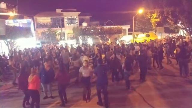 Baile En Ojo Seco смотреть онлайн