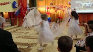 «Голуби « танец с полотнами