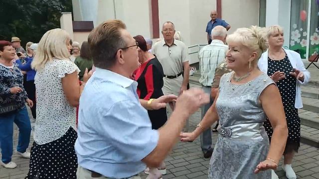 3.09.23г..."НРАВИТСЯ МНЕ "... звучит на танцполе в Гомеле... смотреть онлайн
