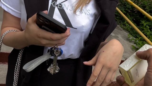 Ещё один «ОРИГИГАЛ» на авито.оригинал из ЦУМа , но это не точно смотреть онлайн