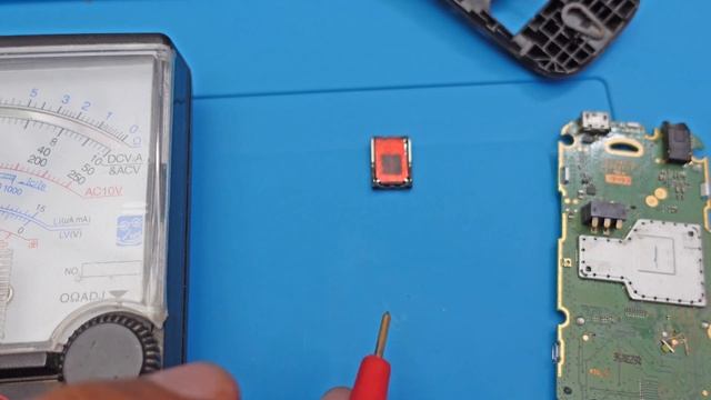 How to use Analog and Digital Multimeter in Mobile Phone Repairing to trace fault Tutorial 6 смотреть онлайн