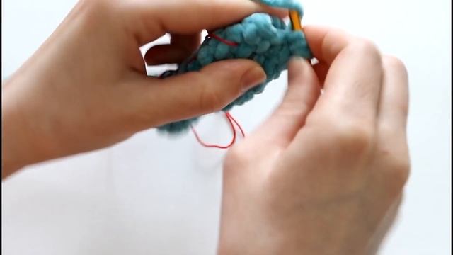 Мастер класс плюшевый динозавр вязаный крючком. Часть 2. смотреть онлайн