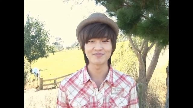 SHINee Day & Night - The first photobook shooting sketch 2009 смотреть онлайн