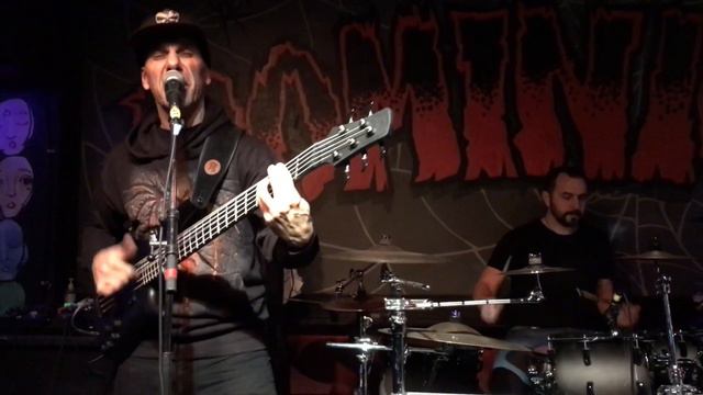 No Helmet - Live. Ibanez Iron Label SRMS625EX смотреть онлайн