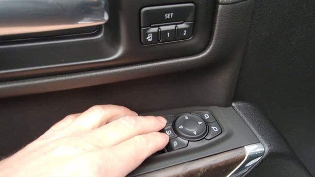 2021 GMC 3500HD Denali смотреть онлайн