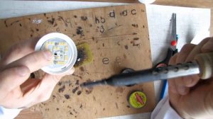 новый светодиод в лампочку припаивать обычным паяльником самостоятельно