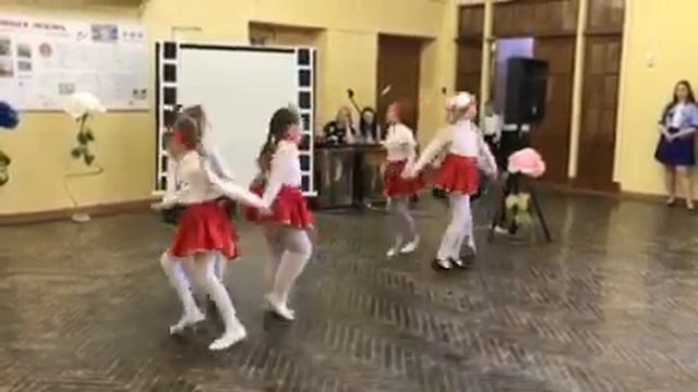 Русский народный танец "Что ж ты роза" смотреть онлайн