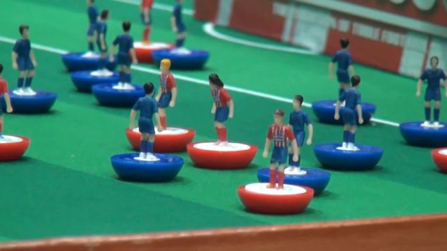 Настольный футбол смотреть онлайн