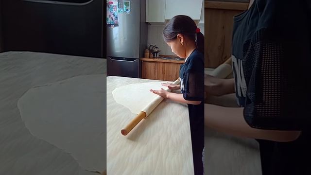 Дина зажигает 2023г. как раскатать тесто смотреть онлайн