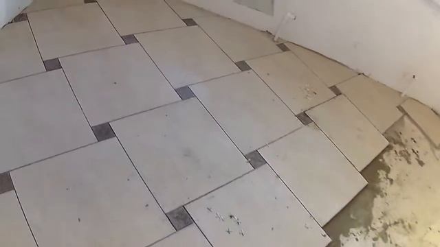 УКЛАДКА ПЛИТКИ ПО ДИАГОНАЛИ СО СМЕЩЕНИЕМ ПОД ДЕКОР