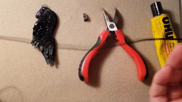 КРЕПИМ ЗАМОЧЕК К КОЖАНОМУ ШНУРУ.КОНЦЕВИК ДЛЯ ШНУРА.Замочек для шнура,подвески,кулона. смотреть онлайн