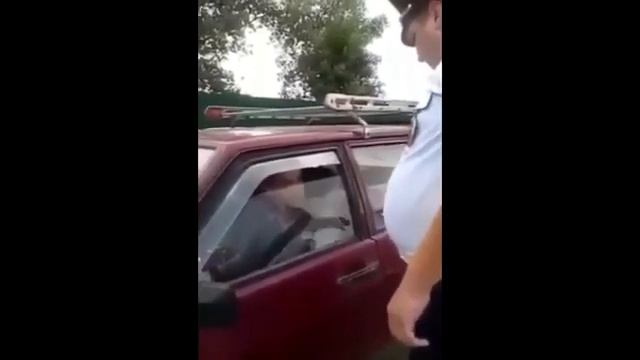 протащил двух сотрудников ДПС г Самара Жесть смотреть онлайн