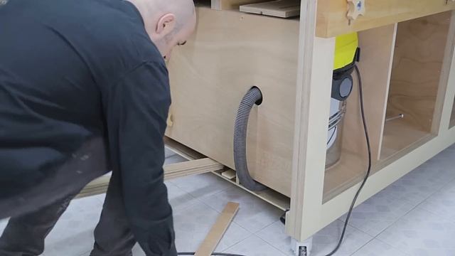 High Capacity Multi Function Workbench Build / Part 4 смотреть онлайн