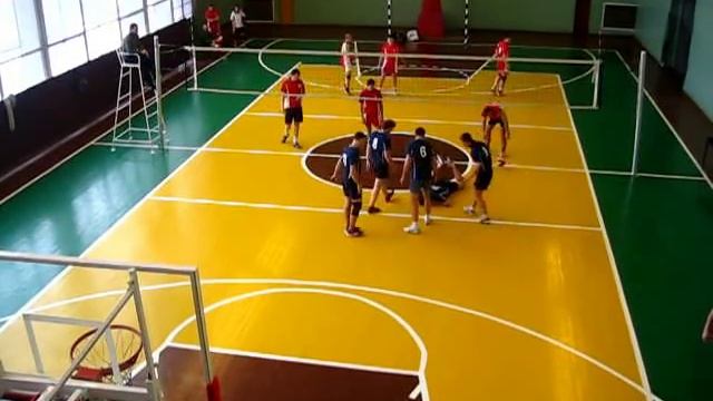 Волейбол. Подстрелили братка смотреть онлайн
