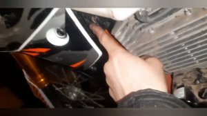 МОТОВЛОГ/ ПЛОХАЯ ИСКРА/Обслуживание электрики на Regulmoto athlete 250