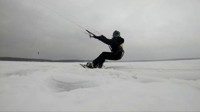 кайт сенеж прыг #сенеж #сноукайтинг #сноуборд # #кайт #kite #snowkiting #кайтсерфинг смотреть онлайн