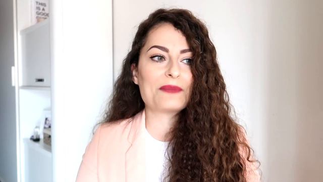 UN ANNO SENZA COMPRARE VESTITI: cosa ho imparato! смотреть онлайн