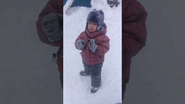 танец снег снежок смотреть онлайн