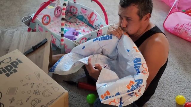 Распаковка паллета из Walmart смотреть онлайн