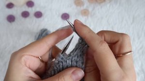 КАРДИГАН БУДЕТ ИДЕАЛЬНЫМ // ВЕРТИКАЛЬНЫЕ ОТВЕРСТИЯ ДЛЯ ПУГОВИЦ В ЦЕЛЬНОВЯЗАНОЙ ПЛАНКЕ ПОЛОЙ РЕЗИНКО