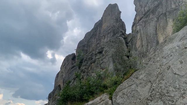 Тустань. Наскальный город-крепость. Карпаты. смотреть онлайн