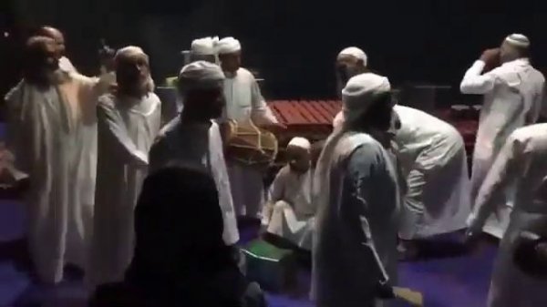 Dancing, Persian Sea (Persian Gulf + Gulf of Oman)