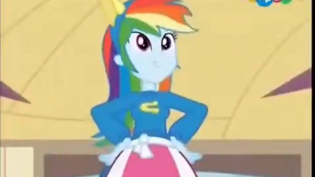 Девочки из эквестрии 1 . Борьба за корону. Песня в столовой. смотреть онлайн