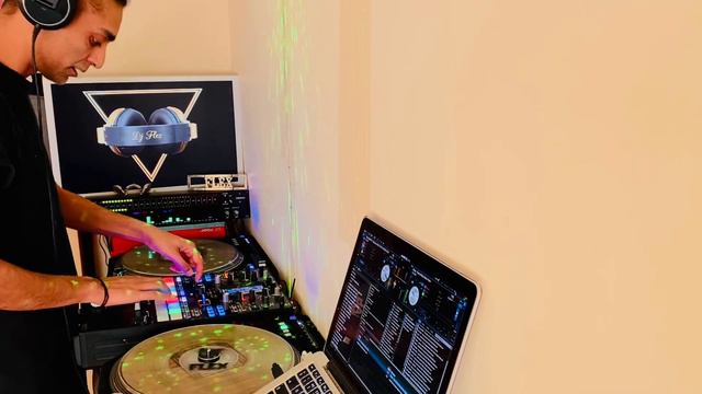 DJ flex Sample!!! full Tech House mix coming soon!!! Rane 12s Pioneer DJ DJMS11 #djflexuk смотреть онлайн