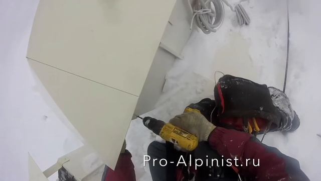 Монтаж флюгарки альпинистом смотреть онлайн