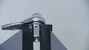 ХОМУТАТЕЛЬ-из ключа трещетки!