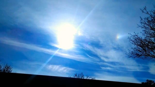 My Skies made me go live! White sun halo & nodes! Check description for the Livelink! смотреть онлайн