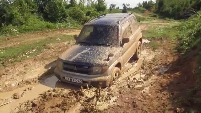 Pajero Io Offroad Georgia