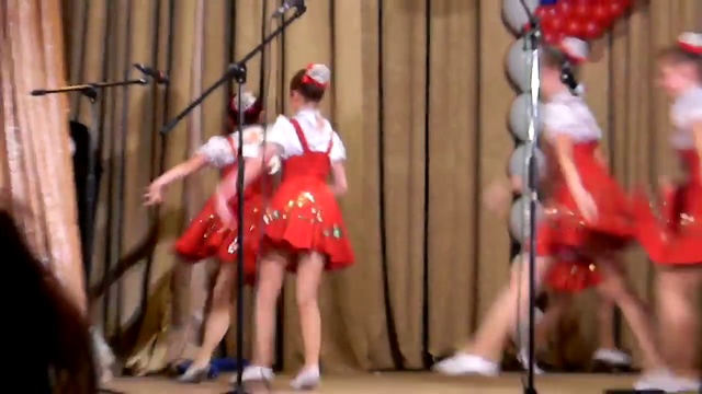 Children's dance group performs Dance beautiful girl_ダンス美少女_Dance hermosa chica смотреть онлайн