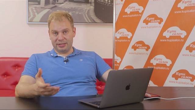 Mercedes V-класс перетянули салон, установили подколенную опору, массаж и поясничку