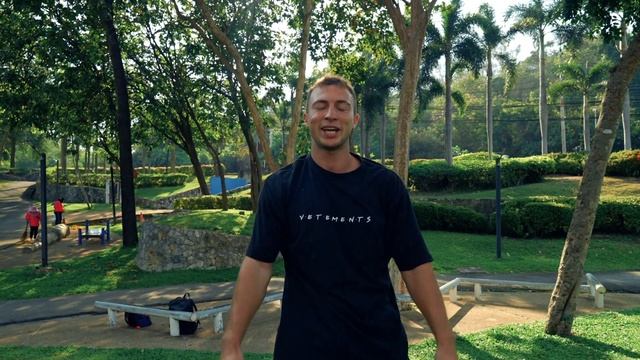 ПОВТОРЯЮ ТРЮКИ ИЗ ФИЛЬМА КИНГСМЕН В РЕАЛЬНОЙ ЖИЗНИ! - ЧЕЛЛЕНДЖ смотреть онлайн