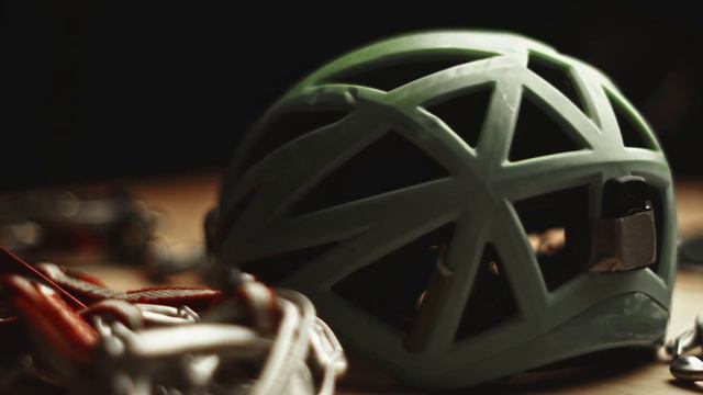 Lead Rope Soloing with two REVOs and two ropes. WHY, WHAT & HOW. Episode 3 - THE GEAR смотреть онлайн