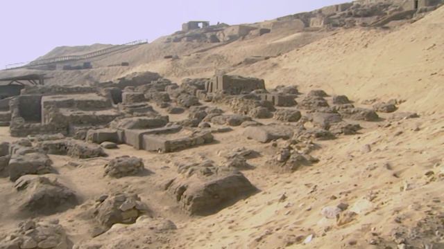 The HORRIFYING Fate of Ancient Egypt's Pyramid Builder смотреть онлайн