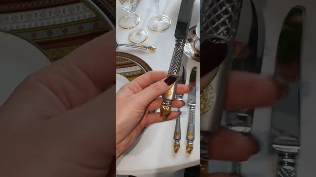 Коллекция Ispahan смотреть онлайн