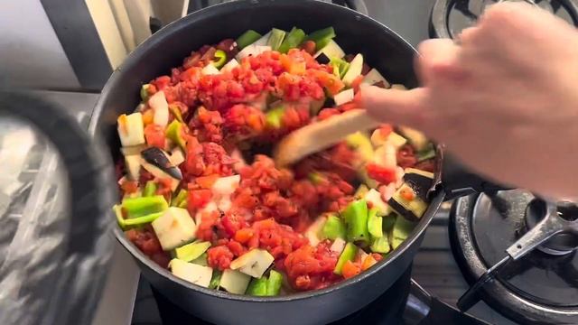 На Лето? Можно кушать и горячим и холодным. Овощное блюдо?