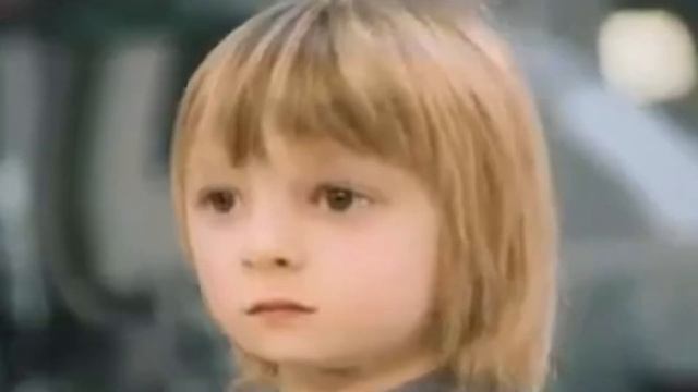 гном гномыч плющенко и рудковская рекламируют конституцию на протяжении 59 секунд смотреть онлайн