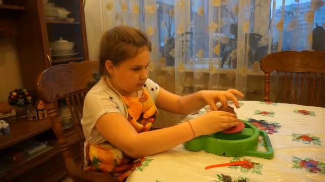 Лепим горшок из глины смотреть онлайн