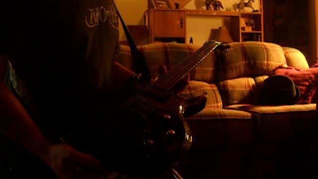 Schecter Devil Custom Demo/Short Review смотреть онлайн