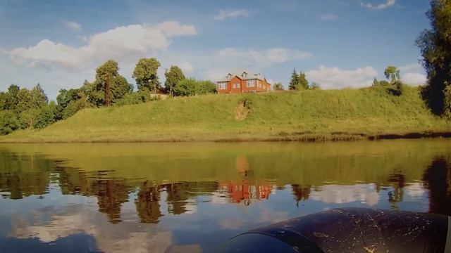 Фрагмент прогулки по Москве-реке на надувной лодке Броня-260М смотреть онлайн