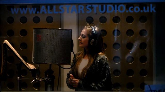 Jade Catchpole Christmas Song (Nat King Cole) смотреть онлайн