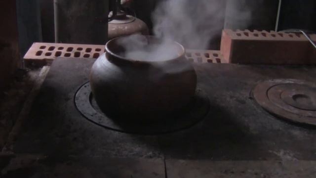 керамический горшок на открытом огне смотреть онлайн