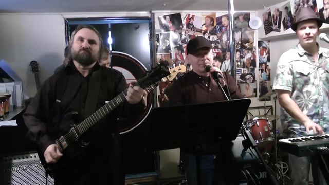 Creedence Clearwater Revival - Up Around The Bend (Melody Club, 19.11.2011) смотреть онлайн